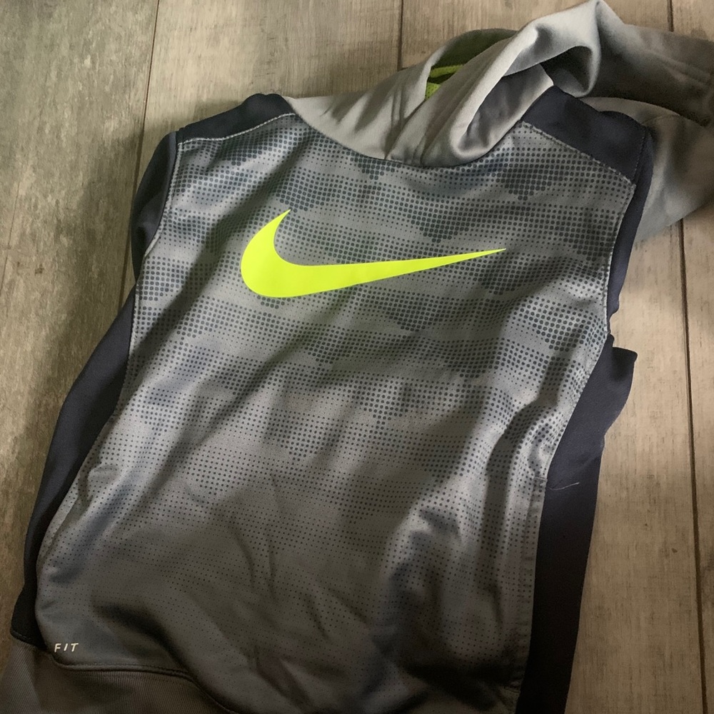 Nike toddler hoodie (Dri fit)